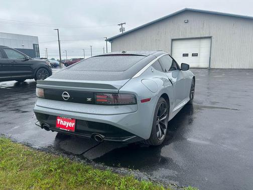 Boulder Gray/Super Black 2024 Nissan Z Performance Manual