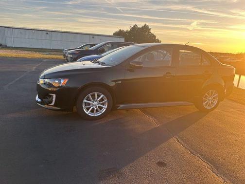 2016 Mitsubishi Lancer ES