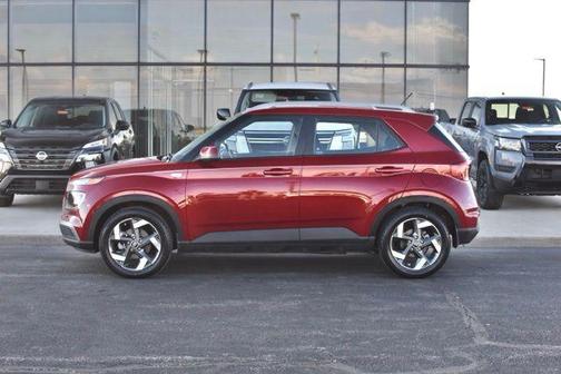 2023 Hyundai VENUE SEL