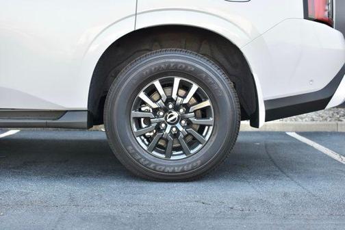 2025 Nissan Armada SV 4WD