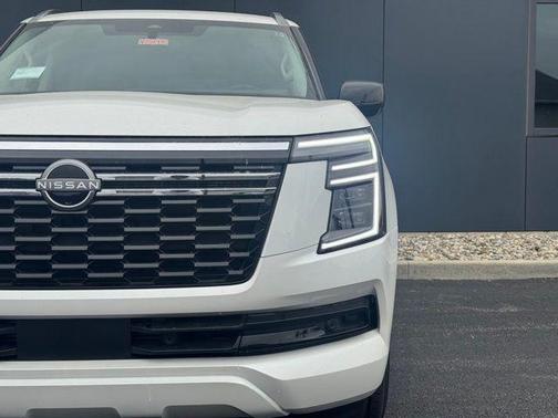 2025 Nissan Armada SV 4WD