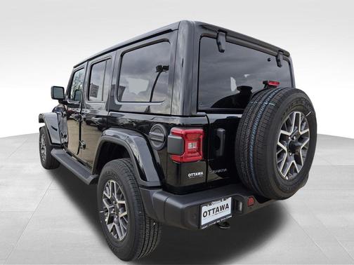 2026 Jeep Wrangler 4-Door Sahara 4x4