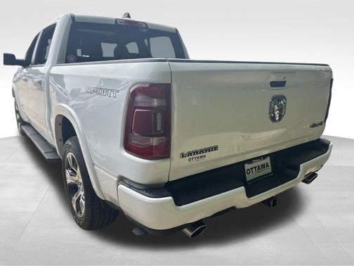 Bright White Clearcoat 2022 RAM 1500 Laramie