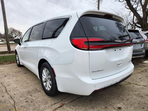 2024 Chrysler Pacifica Limited