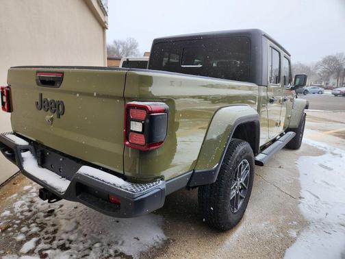 2026 Jeep Gladiator Sport S