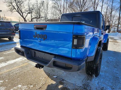 2021 Jeep Gladiator Willys 4x4
