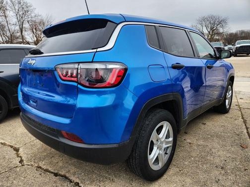 2023 Jeep Compass Sport