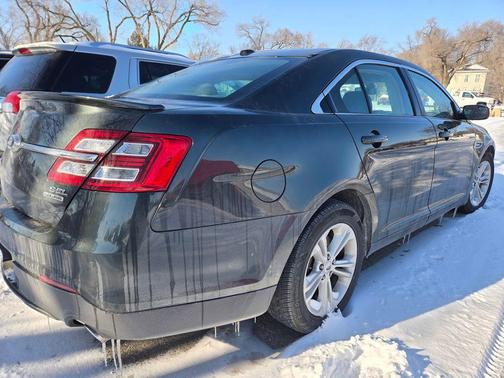 2016 Ford Taurus SEL