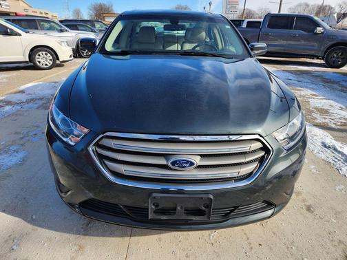 2016 Ford Taurus SEL