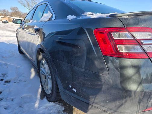 2016 Ford Taurus SEL