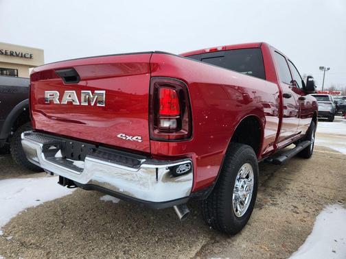 2026 RAM 2500 Tradesman Crew Cab 4x4 6'4' Box