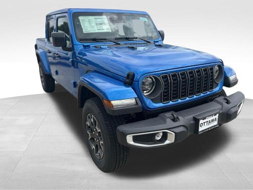 Hydro Blue Pearlcoat 2026 Jeep Gladiator Sahara 4x4