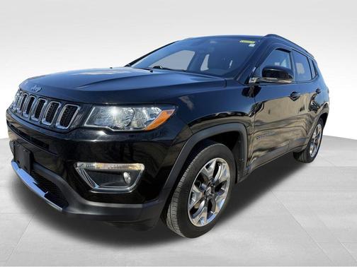 Diamond Black Crystal Pearlcoat 2020 Jeep Compass Limited