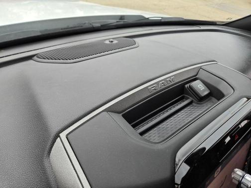 2026 RAM 2500 Tradesman Regular Cab 4x4 8' Box