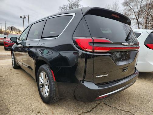 2026 Chrysler Pacifica L