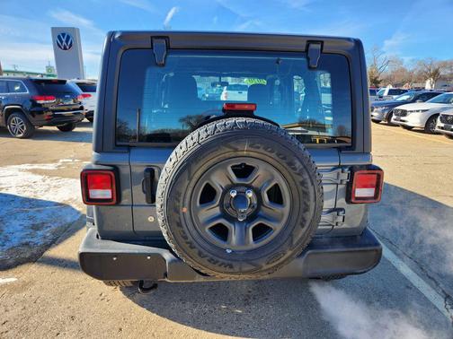 2020 Jeep Wrangler Unlimited Sport