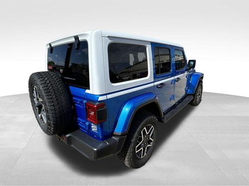 Hydro Blue Pearlcoat 2026 Jeep Wrangler 4-Door Sahara 4x4