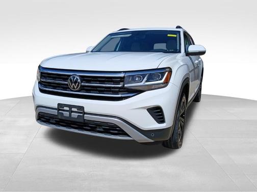 Pure White 2022 Volkswagen Atlas 3.6L SE w/Technology