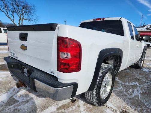 2009 Chevrolet Silverado 1500 LTZ Extended Cab