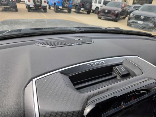 Serrano Green Metallic 2026 RAM 1500 Big Horn/Lone Star