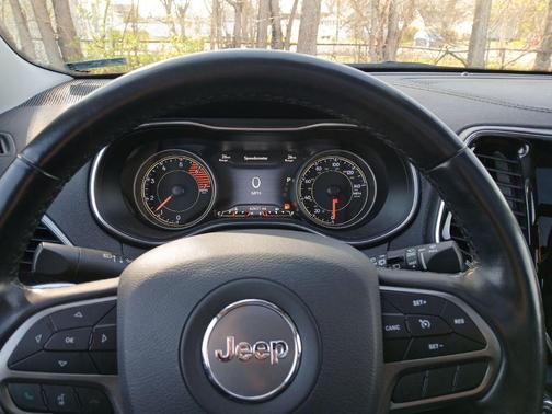 Velvet Red Pearlcoat 2020 Jeep Cherokee Limited