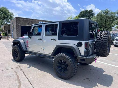 2010 Jeep Wrangler Unlimited Sahara
