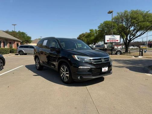 Black 2017 Honda Pilot Touring