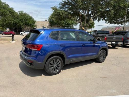 Blue Dusk 2023 Volkswagen Taos 1.5T S