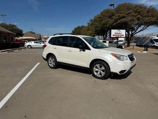 2015 Subaru Forester 2.5i