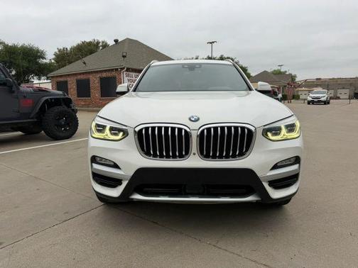 White 2018 BMW X3 xDrive30i