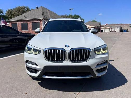 White 2018 BMW X3 xDrive30i