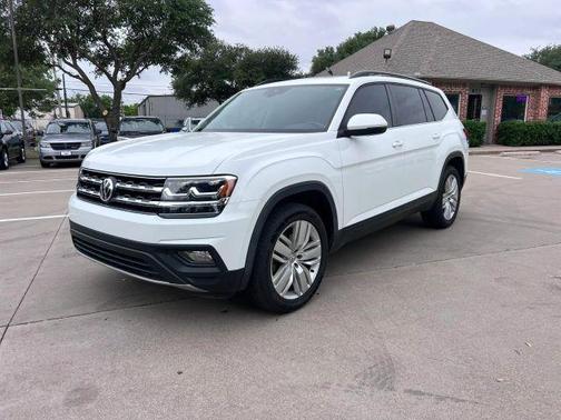Pure White 2020 Volkswagen Atlas 2.0T SE w/Technology