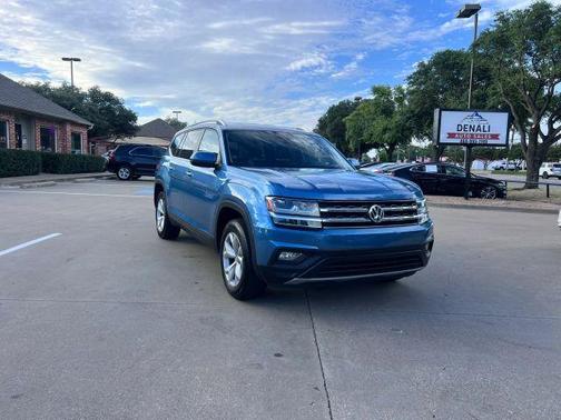 Pacific Blue 2019 Volkswagen Atlas 3.6L SE