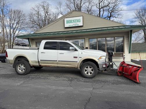 2011 Dodge Ram 2500 4WD Crew Cab 149" Laramie