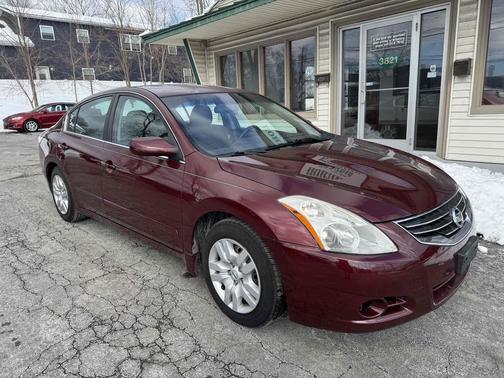 2010 Nissan Altima 4dr Sdn I4 CVT 2.5 S