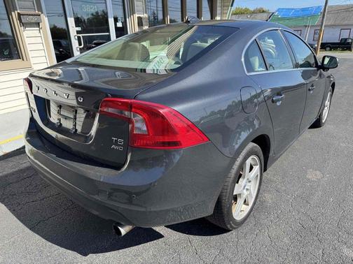 2013 Volvo S60 T5 Platinum