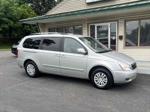 2012 Kia Sedona LX