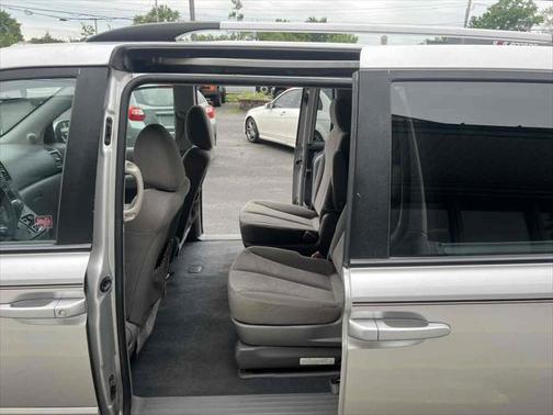 2012 Kia Sedona LX