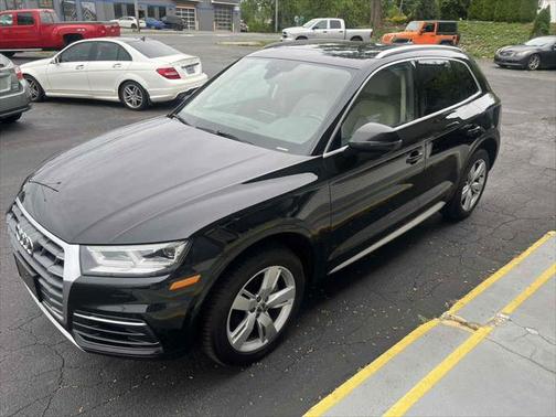 2018 Audi Q5 2.0T Premium Plus