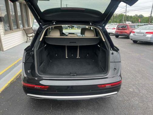 2018 Audi Q5 2.0T Premium Plus