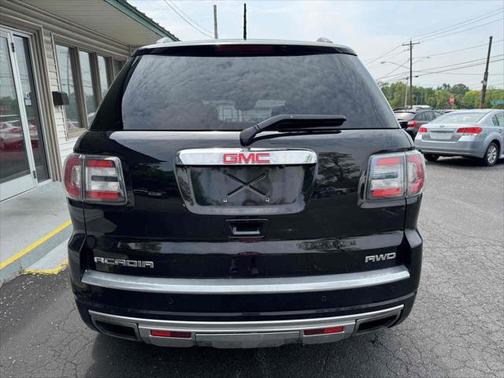 2016 GMC Acadia Denali