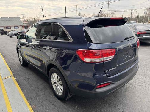 2016 Kia Sorento AWD 4dr 2.4L LX