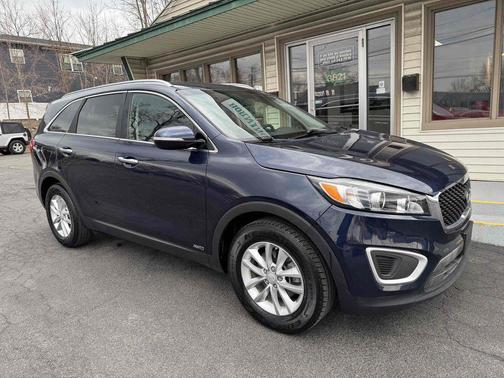 2016 Kia Sorento AWD 4dr 2.4L LX
