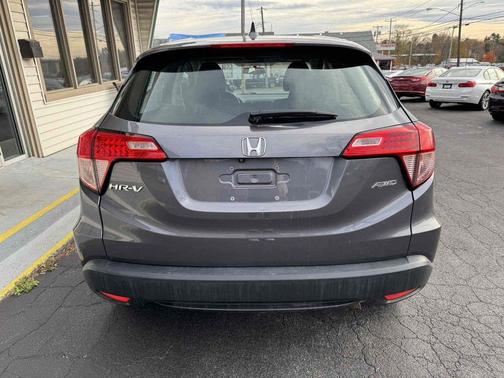 2017 Honda HR-V LX