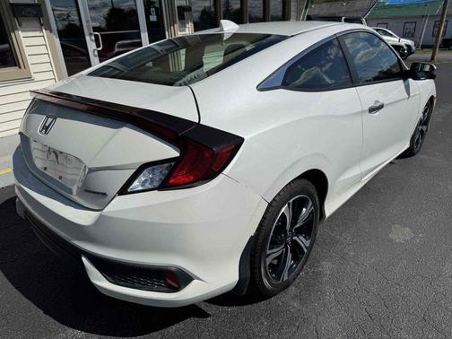 2017 Honda Civic Touring