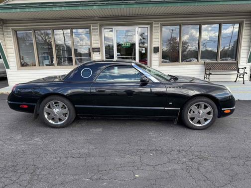 2003 Ford Thunderbird 2dr Convertible Deluxe