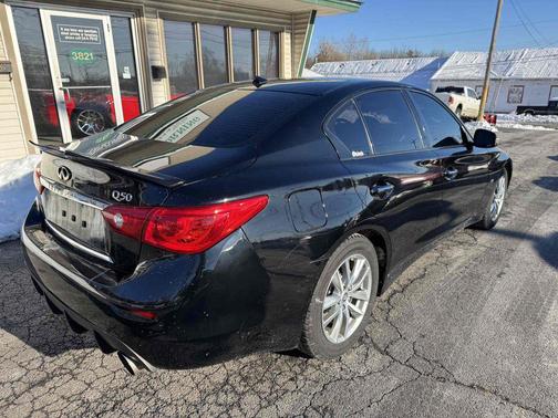 2015 INFINITI Q50 Premium
