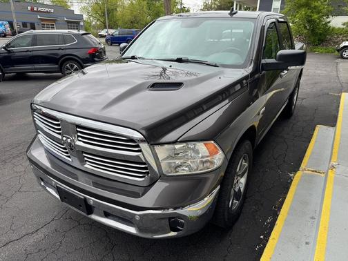 Granite Crystal Metallic Clearcoat 2017 RAM 1500 Big Horn 4x4 Crew Cab 5'7" Box
