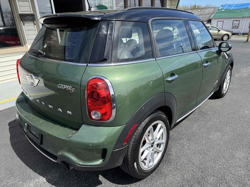 Jungle Green Metallic 2016 MINI Countryman ALL4 4dr S