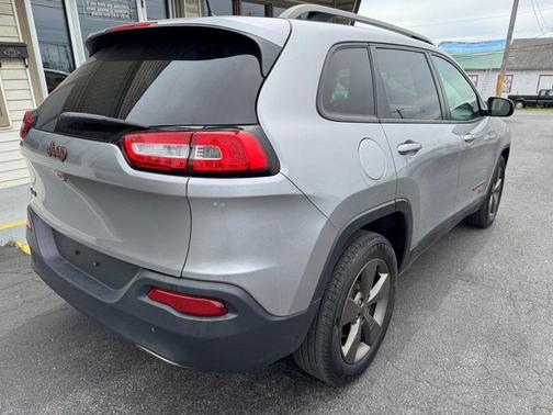 Billet Silver Metallic Clearcoat 2016 Jeep Cherokee 4WD 4dr 75th Anniversary
